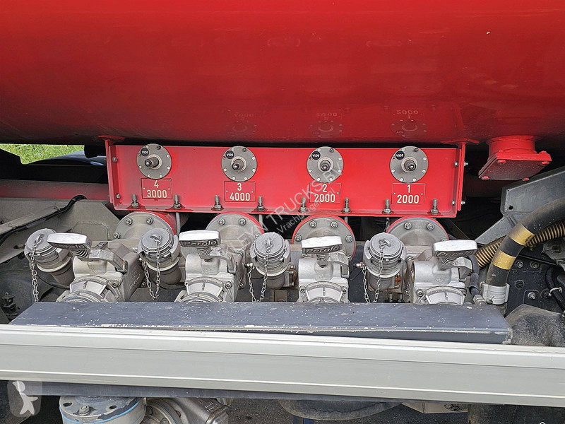 شاحنة Renault D 250 D 16 250 FUEL 11.000