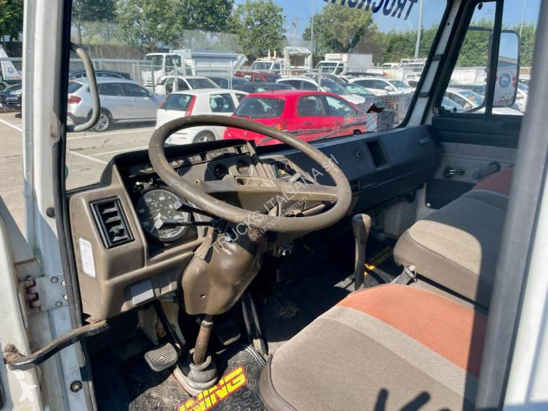 شاحنة Iveco