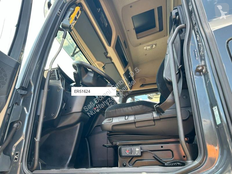 شاحنة Mercedes 2545