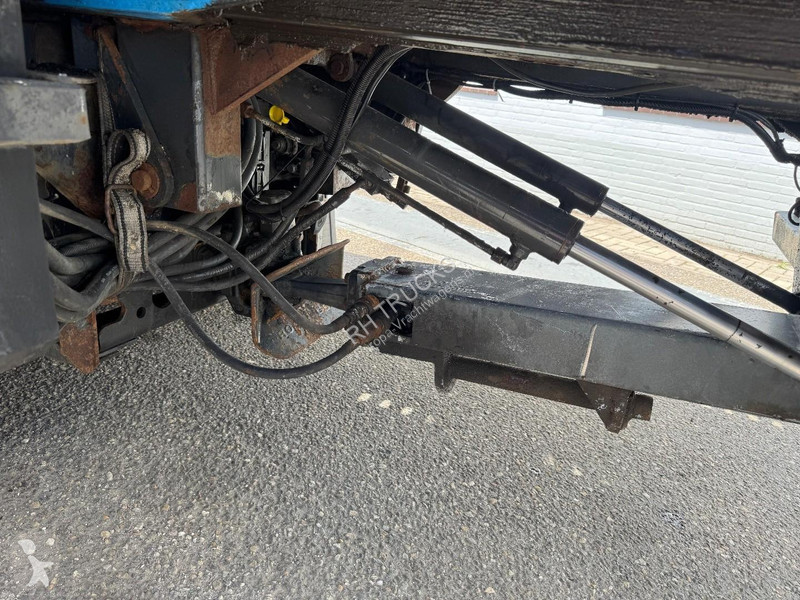 شاحنة Mercedes 1846 4X2 + 3-LADER + FASSI F120C.23
