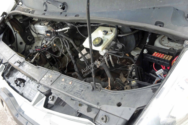 Camion Renault MASTER CAISSE 2,3 DCI 136