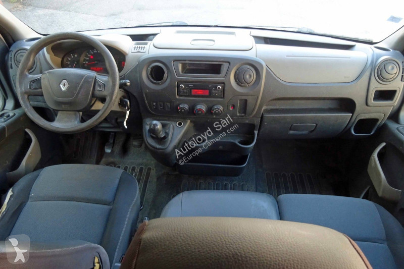 Camion Renault MASTER 2,3 DCI 131 7 PLACES
