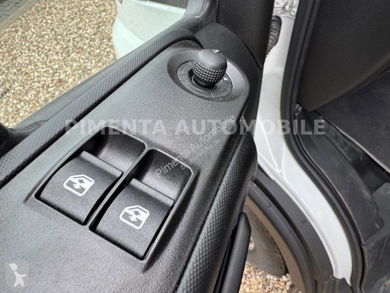 Furgoneta Iveco 70C18A8 SCHIEBEPLANE LBW 1500kg...