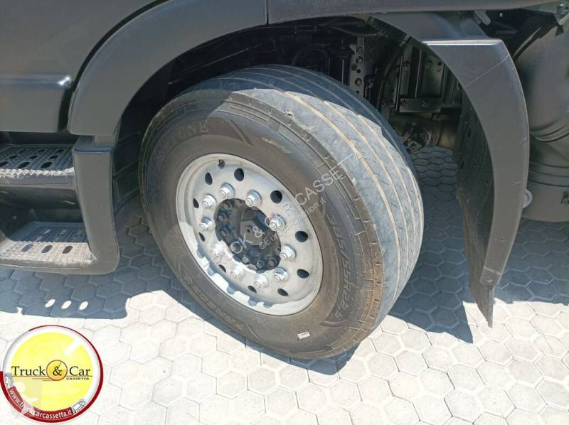 شاحنة Iveco