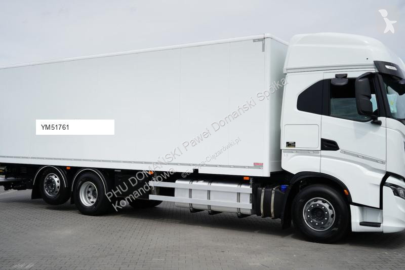 Camión Iveco / 420 / E 6 / KONTENER + WINDA /...
