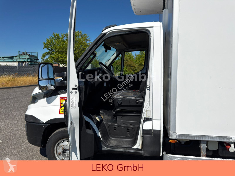 شاحنة Iveco 70C17 Mit Carrier Pulsor 600Mt