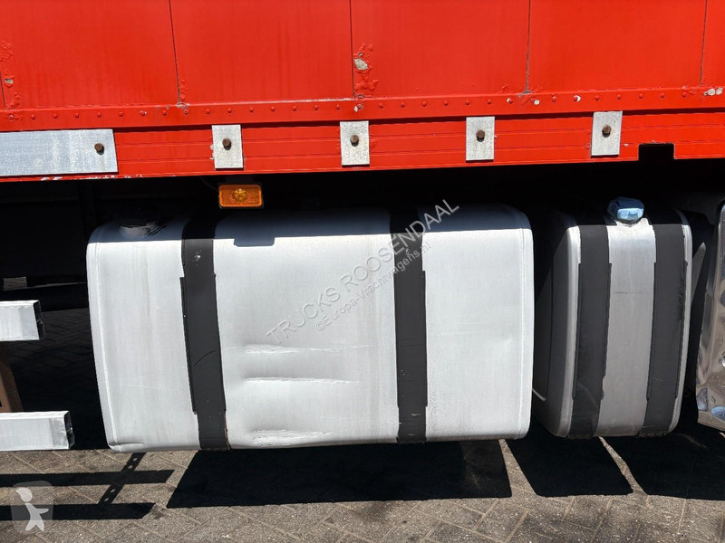 شاحنة Volvo 310 + DHOLLANDIA LOADLIFT 3000 KG +...