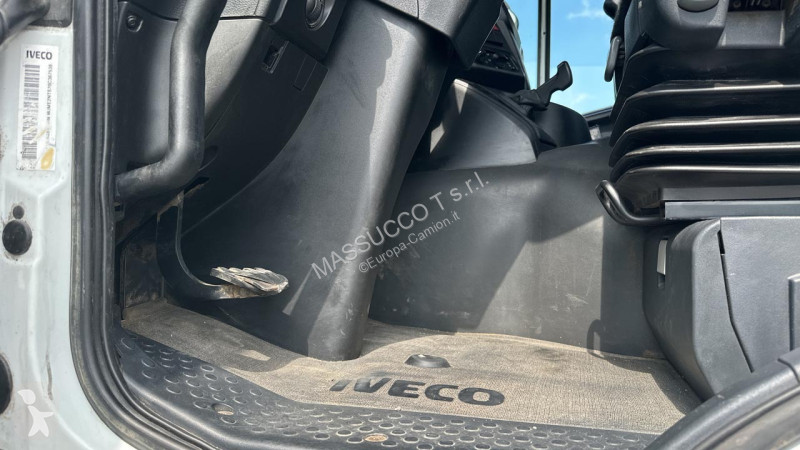 شاحنة Iveco 450 6x4