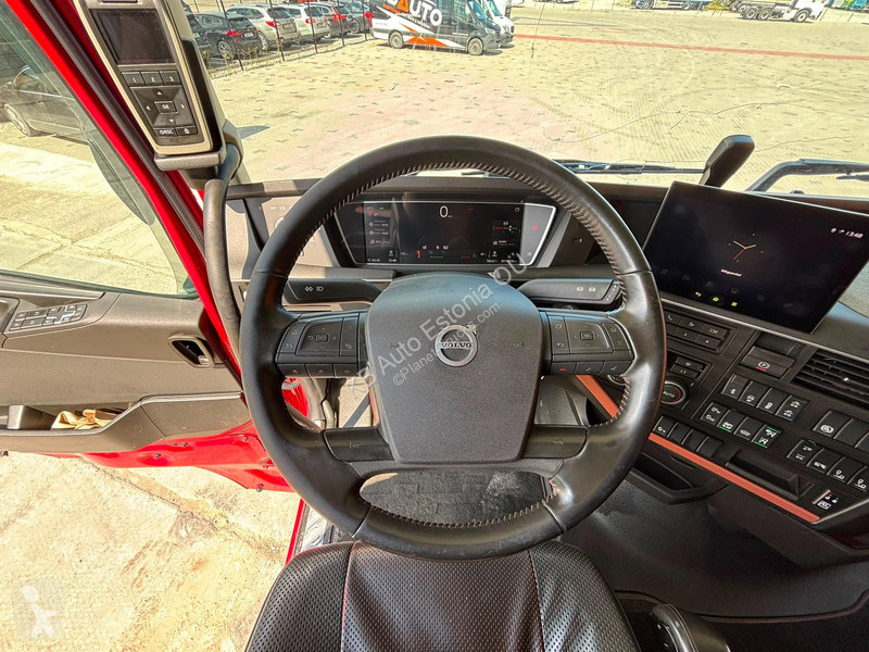 Camión Volvo 650 TANDEM AXLE LIFT / PTO