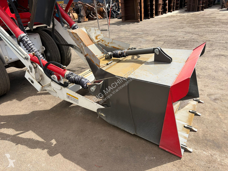 شاحنة  4M3 Self Loading Concrete Mixer 4x4