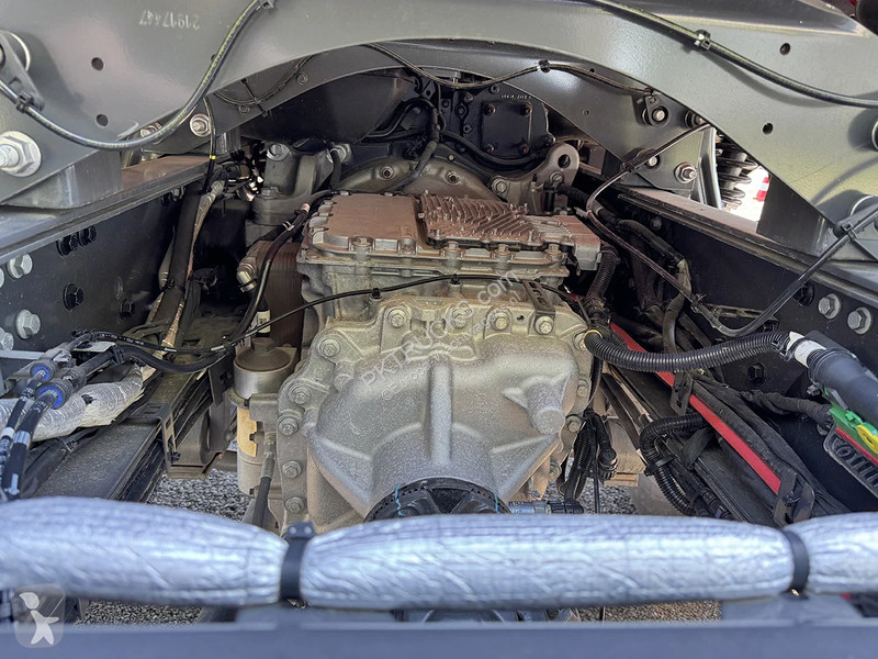 شاحنة Renault K P6X6 Medium Chassis Cabin (4...