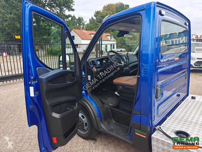 شاحنة Iveco 40C21 4x2 Hi Matic 3-seater Euro6D...