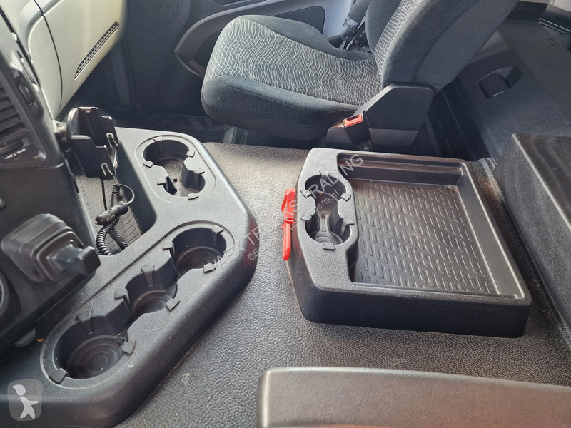 شاحنة Mercedes 1827 4x2 Box with sidedoors -...