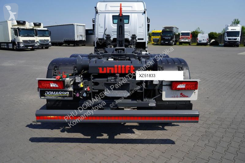Camion Scania UNILIFT