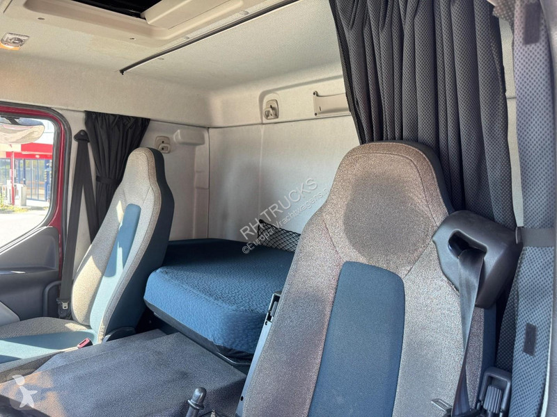 Camion Volvo 280 4X2 EURO 6 + DHOLLANDIA LIFT...