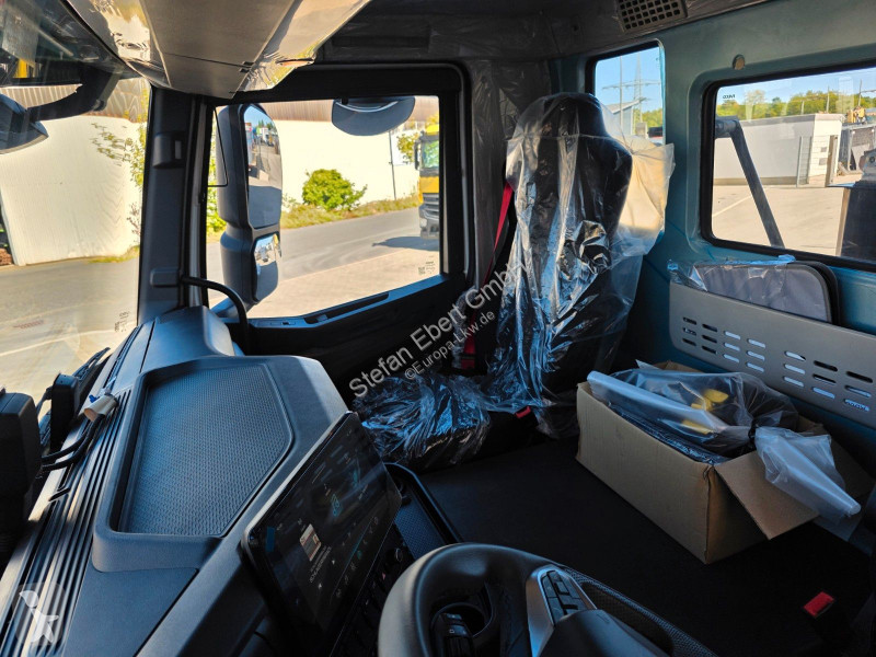شاحنة Iveco XWay AD320X46BZ OFF 8x4 Hiab...