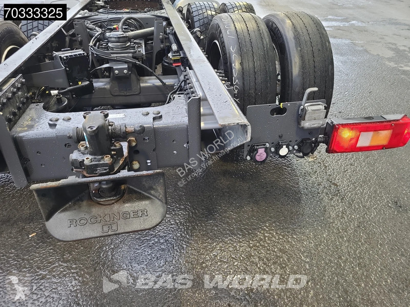 شاحنة Volvo 460  6X2 Chassis Lift-Axle Full Air...