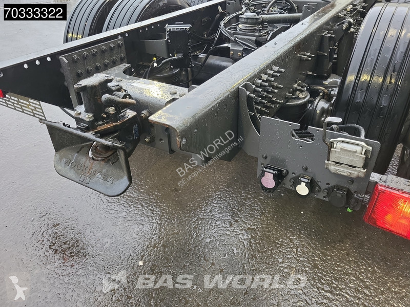 شاحنة Volvo 460  6X2 chassis Full Air...