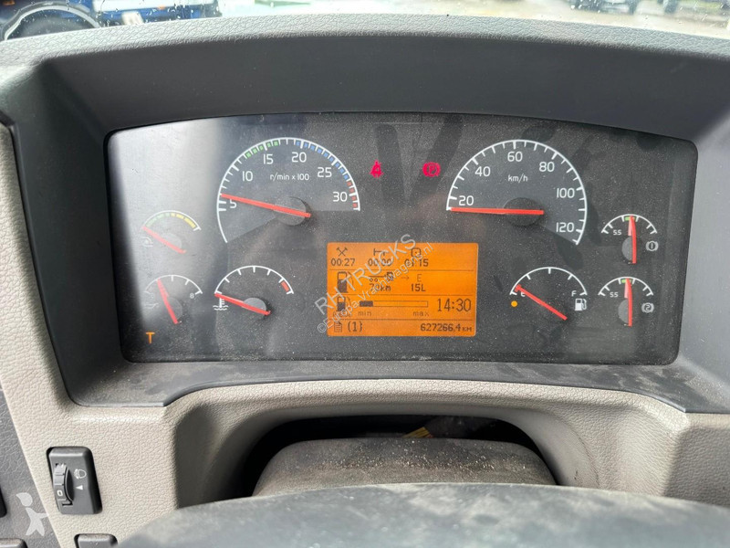 Camion Volvo 240 4X2 + DHOLLANDIA DHLSU11 LIFT...