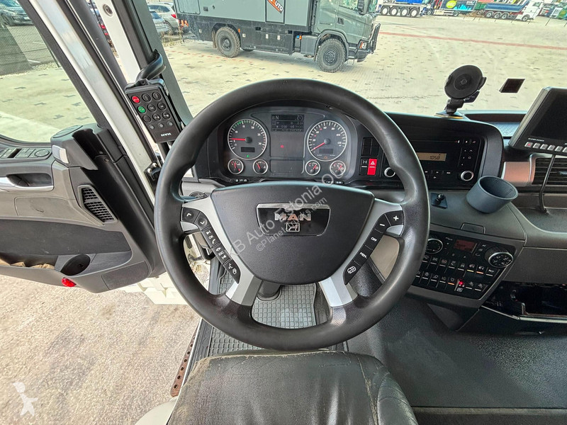 Vrachtwagen MAN TGS 4x2 BOX L=7497 mm
