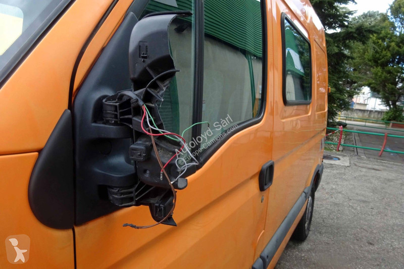 Véhicule utilitaire Renault MASTER 2,5 DCI 110...