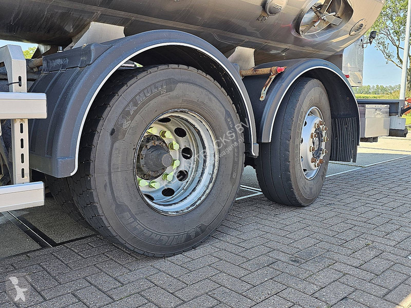 Scania 410 XT,milktank truck