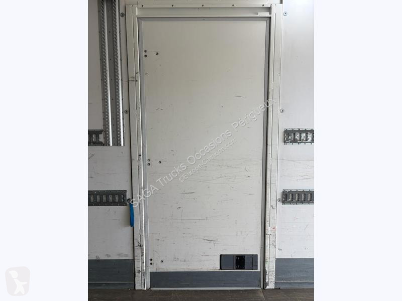Kamion Mercedes 1218 Fourgon ClassicSpace 2.30M