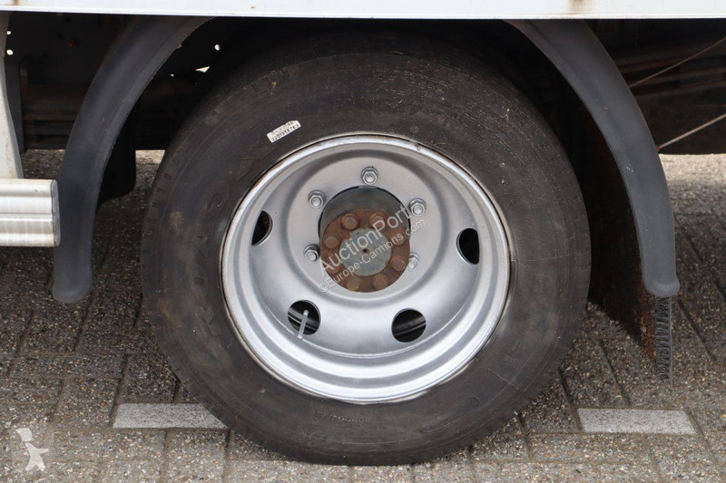 Camion Mercedes 813D