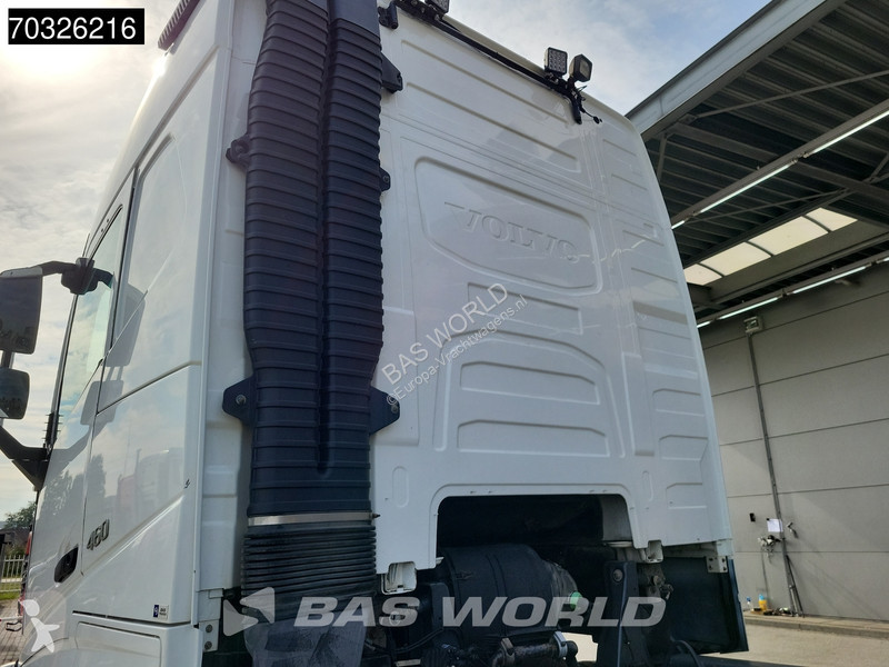 Camion Volvo 460  6X2 Palfinger T20...