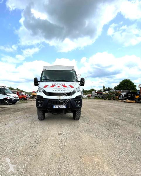 Camión Iveco  4X4 VASP BENNE ARRIERE RIDELLES