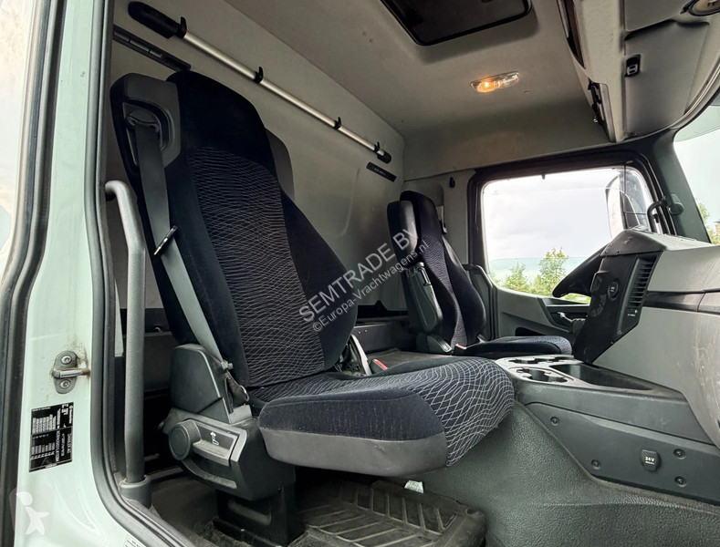 Camión Mercedes 1830 FULL AIR TAIL LIFT 648.000...