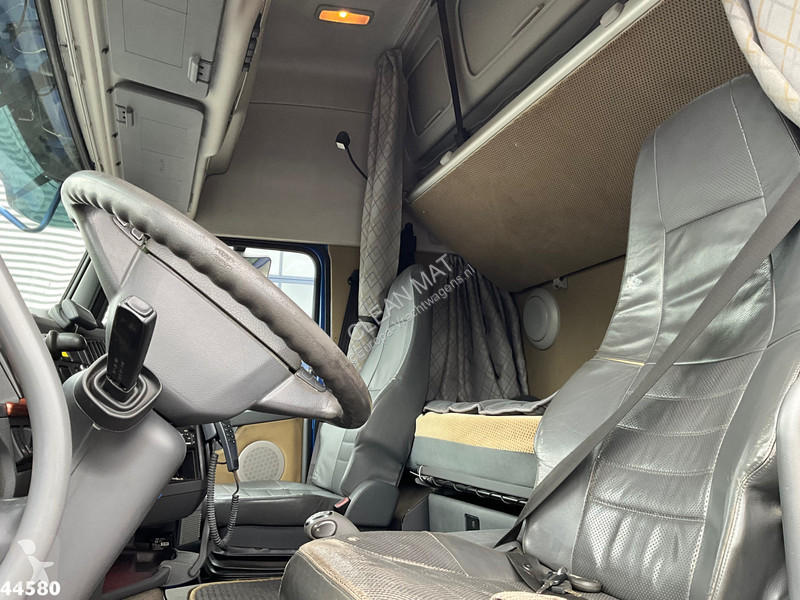 Camión Volvo 520 8x4 Euro 5 Hiab 24 Tonmeter...