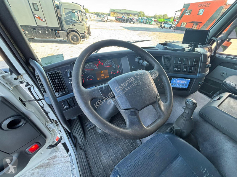 Camion Volvo FM 300 6x6 FOR SALE AS CHASSIS /...