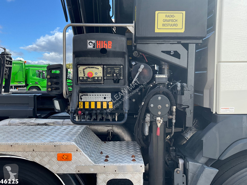 Camión Volvo 8x4 Hiab 28 Tonmeter laadkraan met...