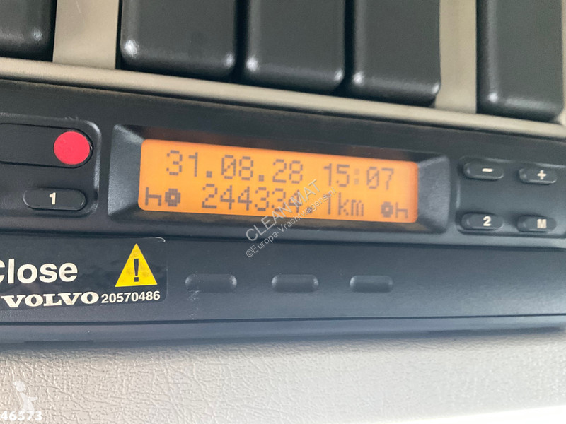 Camión Volvo 340 6x4 Manual VDL haakarmsysteem...