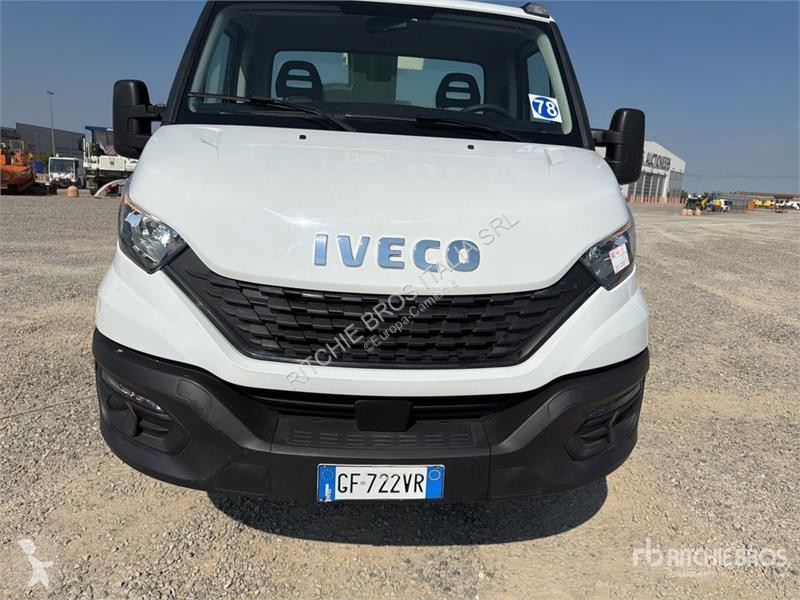 Camion Iveco 19-8,5 HQ 19 m on Iveco 35-140...