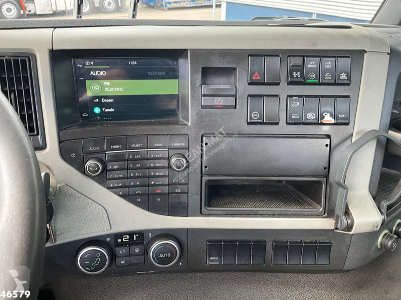 Camión Volvo 420 8x4 Euro 6 26 Ton haakarmsysteem