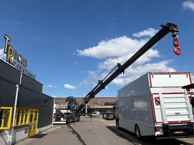 Camión Scania R 490 + HMF 5020 - 6X EXT. + JIB...