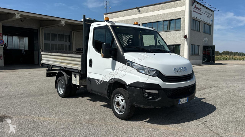 Camión Iveco DAILY 35-140 4x2