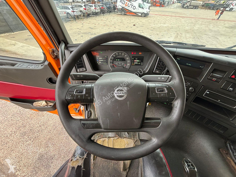 Volvo FMX 6x4 HIAB XR 21 ton / L=5900 mm truck