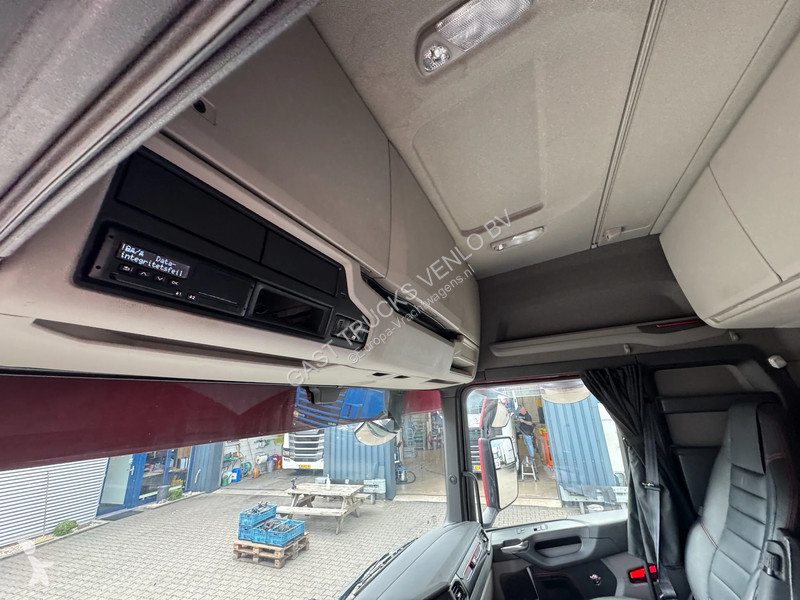 Camión Scania 580 V8 6x2 etarder Full Air WB 4.35