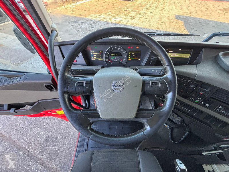 Camión Volvo FH 500 8x4 ONLY 149810 km / PTO