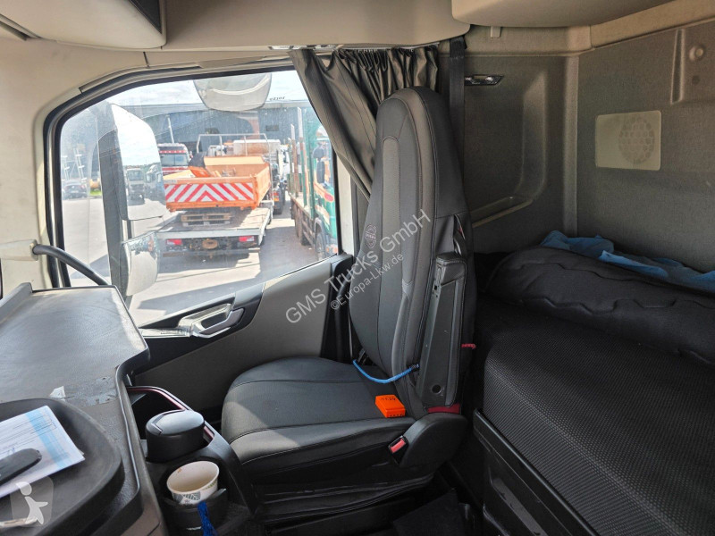 Camión Volvo 500 / 6X4 / EEV / 18m Atlas Kran