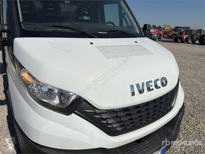 Furgoneta Iveco