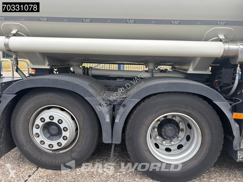 Camión Volvo FM 370 6X2 LAG Fuel tanker 18.950...