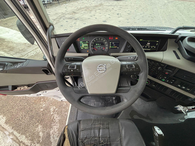 Camión Volvo 460 6x2*4 CHASSIS L=7739 mm