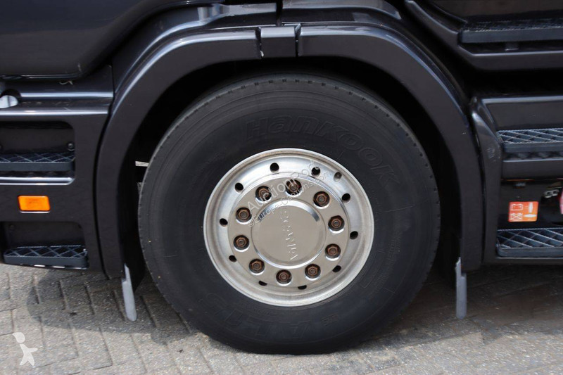Camión Scania T124 A4X2 NA 470