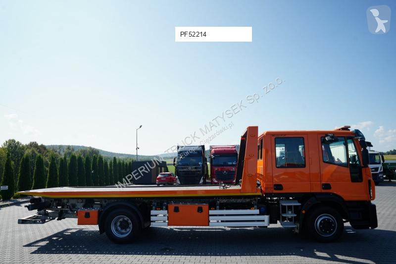 Camión Iveco EUROCARGO / LAWETA HYDRAULICZNA /...