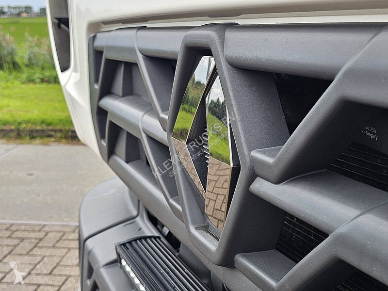 Camión Renault D 210 11.9T LIFT SIDE DOOR