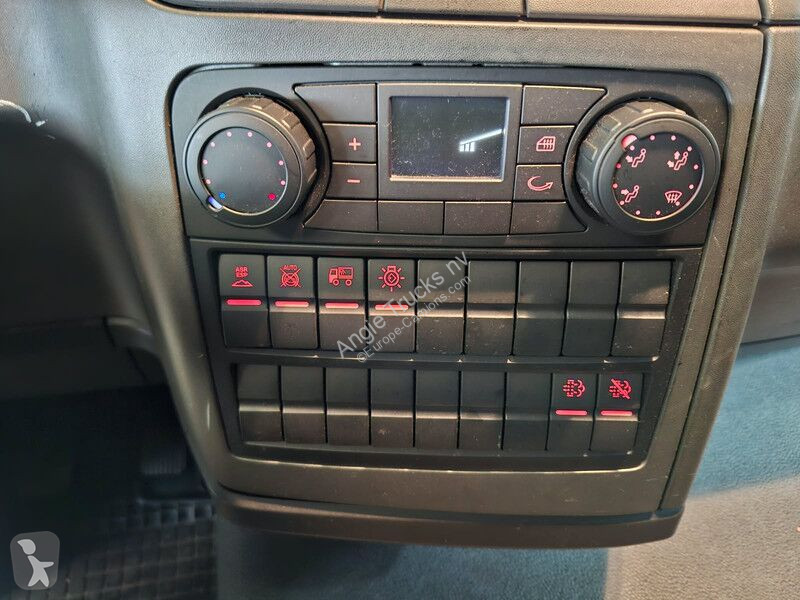 Kamion MAN TGL 8.220